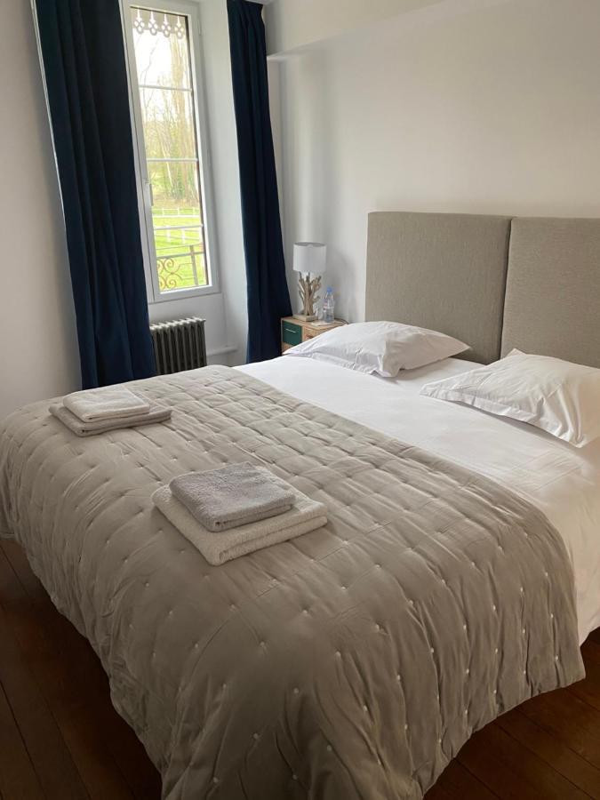 Le Moulin Bleu Bed & Breakfast Saint Cyr-sous-Dourdan Exterior photo