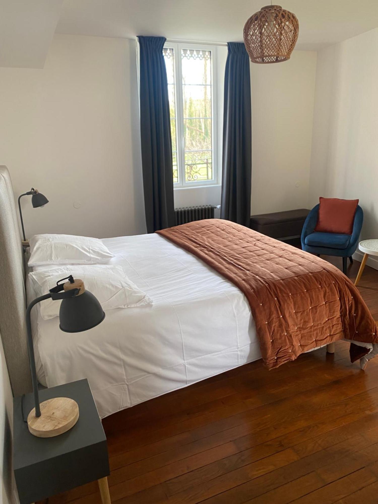 Le Moulin Bleu Bed & Breakfast Saint Cyr-sous-Dourdan Exterior photo